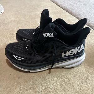 Hoka running shoes - Clifton 9 size 12